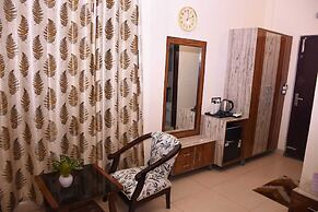 Hotel Rajhans Regency