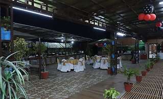 Hotel Rajhans Regency