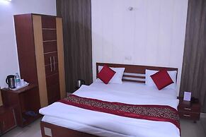 Hotel Rajhans Regency