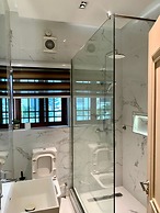 Sujimoto Residences - The AVEs