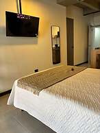Hotel Moore 45