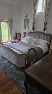 The Lions Den - La Loge Mantilly
