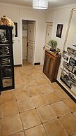 The Lions Den - La Loge Mantilly
