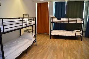 XENON HOSTELS UG