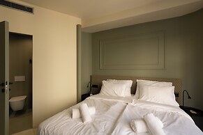 OPERA Boutique Hotel & Restaurant & Bar