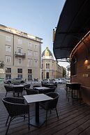OPERA Boutique Hotel & Restaurant & Bar