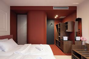 OPERA Boutique Hotel & Restaurant & Bar