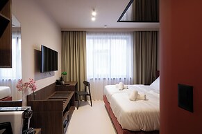 OPERA Boutique Hotel & Restaurant & Bar