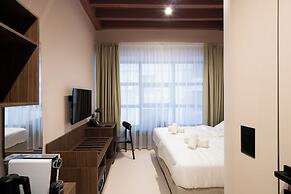 OPERA Boutique Hotel & Restaurant & Bar