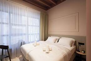 OPERA Boutique Hotel & Restaurant & Bar