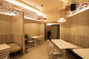 OPERA Boutique Hotel & Restaurant & Bar
