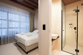 OPERA Boutique Hotel & Restaurant & Bar