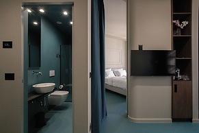 OPERA Boutique Hotel & Restaurant & Bar