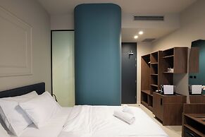 OPERA Boutique Hotel & Restaurant & Bar