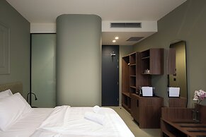 OPERA Boutique Hotel & Restaurant & Bar