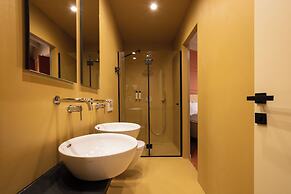OPERA Boutique Hotel & Restaurant & Bar
