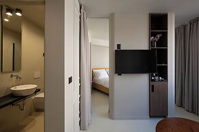 OPERA Boutique Hotel & Restaurant & Bar