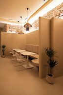 OPERA Boutique Hotel & Restaurant & Bar