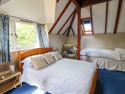 Gaer Hall
