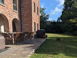 Gaer Hall