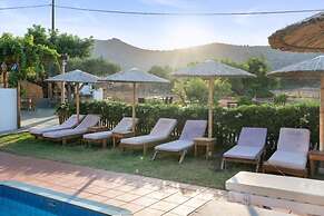 Nikos Lux Apartments