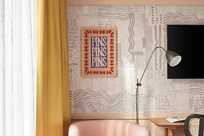 Hotel Indigo Gloucester The Forum By IHG