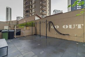 Flat Pet Friendly c Academia a 200m do Metr