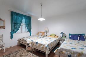 Casa com Piscina Churrasqueira Jogos e Lareira