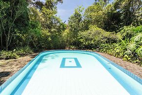 Casa com Piscina Churrasqueira Jogos e Lareira