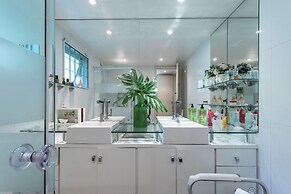 Casa com Piscina Churrasqueira Jogos e Lareira