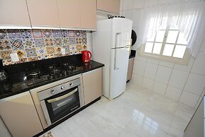 Ampla Casa com Piscina Ponta do Papagaio