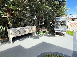 Ampla Casa com Piscina Ponta do Papagaio