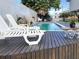 Ampla Casa com Piscina Ponta do Papagaio