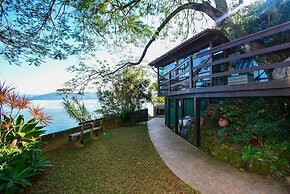 Casa à Beira Mar no Ribeirão -SDI012