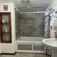 Cascade Motel