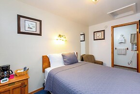 Cascade Motel