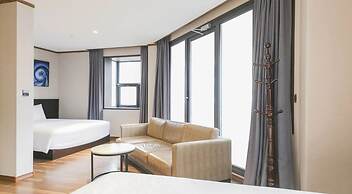 Sunland Hotel
