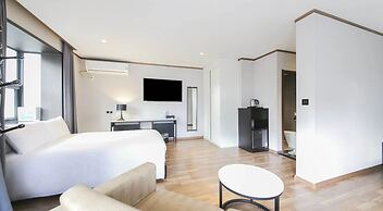 Sunland Hotel