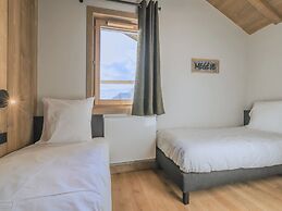 Refined Ski Apartment Facing Mont Blanc