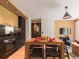 Refined Ski Apartment Facing Mont Blanc