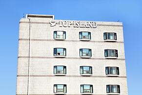 Top Island Hotel