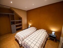Mountain-view Eco-friendly Cottage