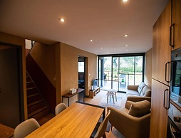 Mountain-view Eco-friendly Cottage