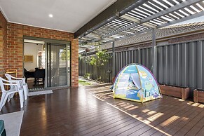 Family Escape With Private Courtyard