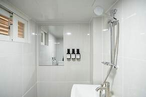 Stay 105 Haenggung Residence