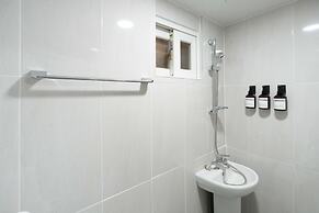 Stay 105 Haenggung Residence