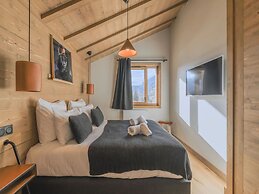 Chic Alpine Apartment With Shared Pool