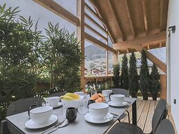Chic Alpine Apartment With Shared Pool