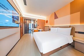 Orange Hotel