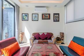 5BR Villa Waterfall Pool Movie Room V257
